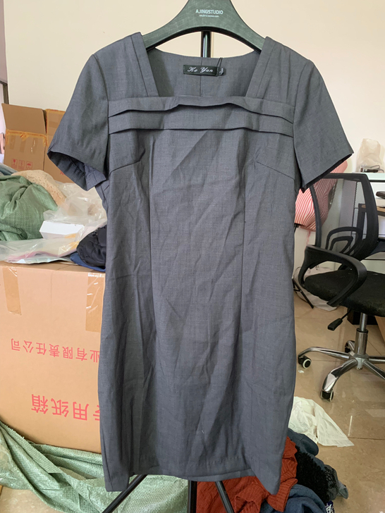 连衣裙特价不退换西装面料