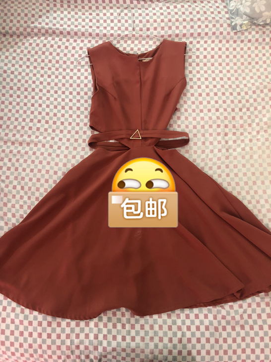S码，连衣裙。