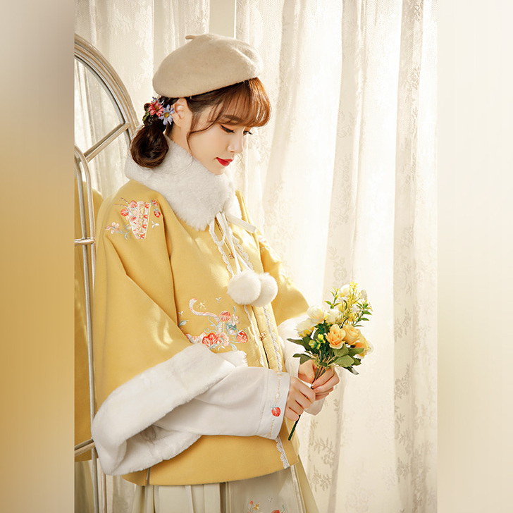 醉雨朵原创草莓啵啵改良汉服女汉元素中国风明...