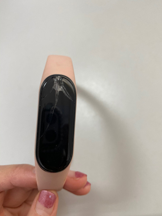 小米手环4，NFC版，表壳碎了，但是能正常...