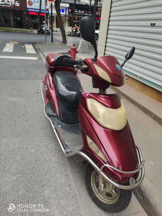 代步工具,5个电瓶60V,轮胎新换的,续航...