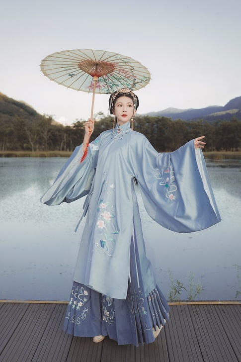 花神记原创汉服袄裙女明制长袄秋冬马面裙套装...
