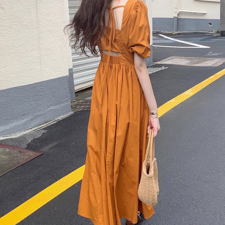 连衣裙仅试穿 9.9成新 未下水 我太矮了...