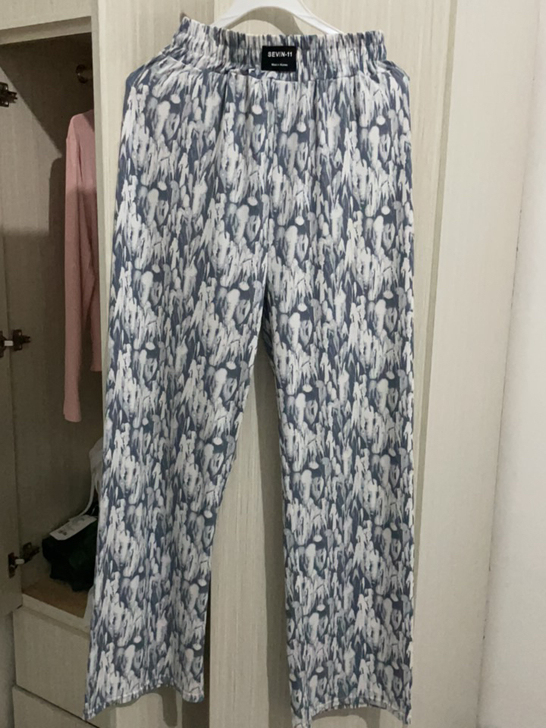 全新高腰冰丝裤，春夏秋都可穿，超级显瘦