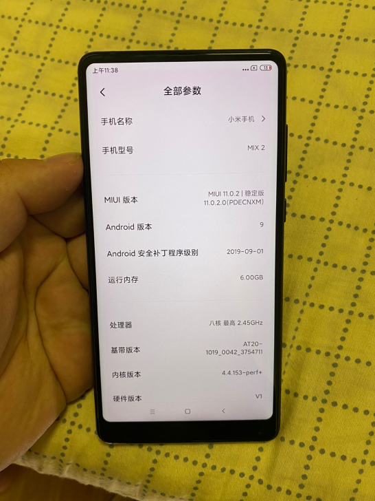 小米mix2  全网通664G 成色如图，...