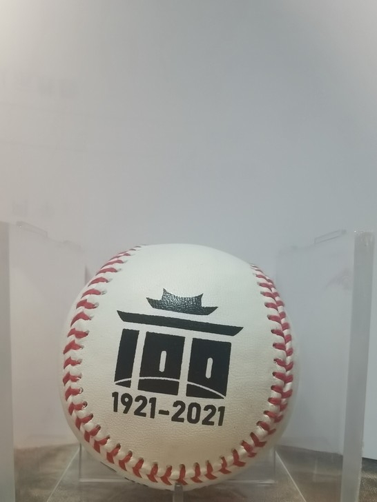 厦门大学百年校庆纪念棒球！手慢无！