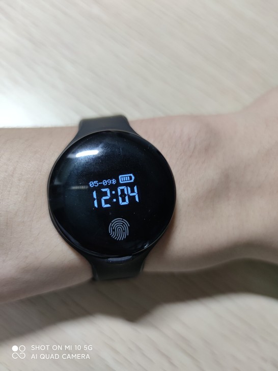 运动智能手表 多功能计步