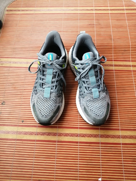 41码特步运动鞋 鞋子正品 无...