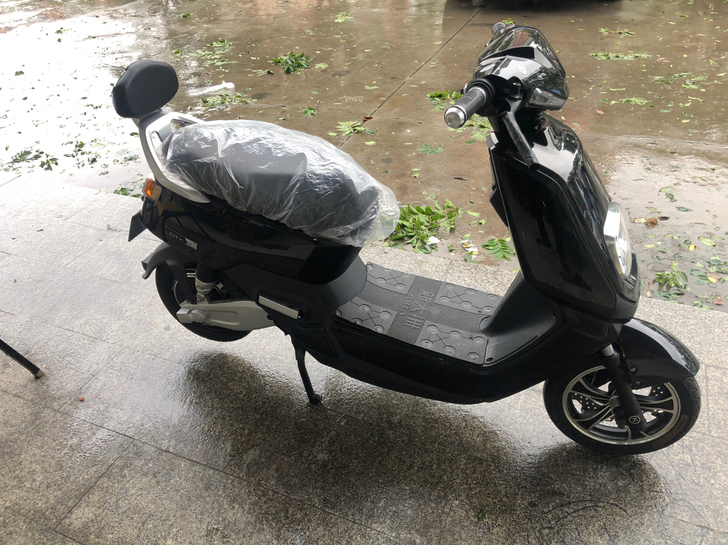 转让全新 新大洲老国标空车 带牌照 证件...