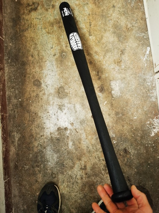 冷钢棒球棍长88厘米，成色全新，一直放着没...