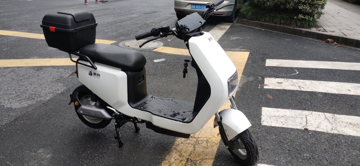 新国标60伏电动车回家急转，有发票有手续，...