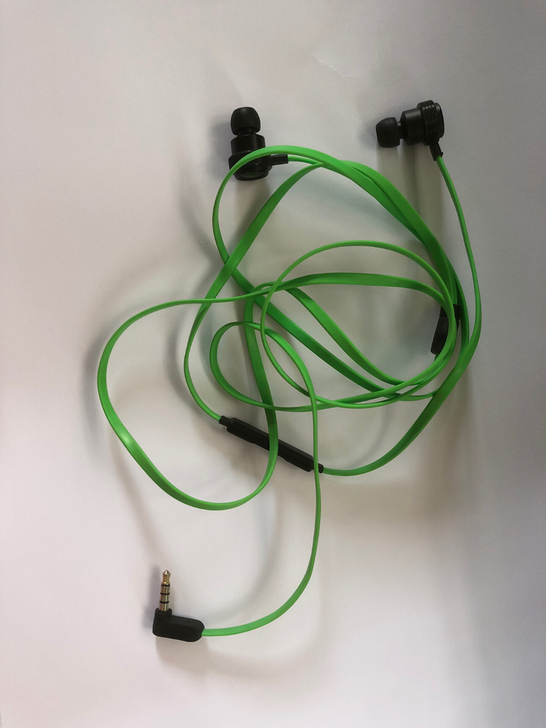 雷蛇战锤狂鲨专业版V2入耳式耳机游戏电脑手...