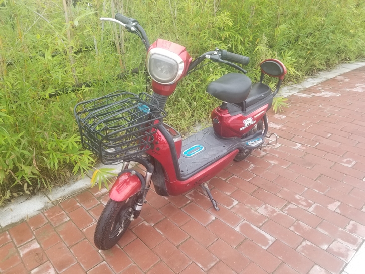 电动车，电瓶好，八成新，能跑40##amp...