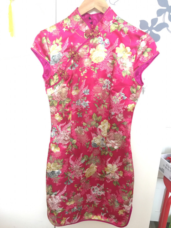 就结婚时穿了一下。结婚时我156cm，96...