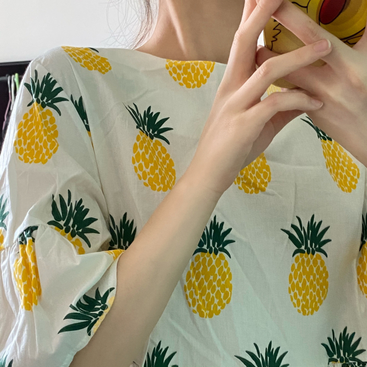 菠萝连衣裙 穿了一次 放了有褶子 显瘦!