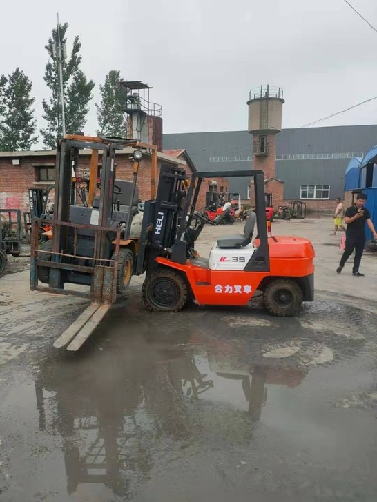 2016年合力3.5吨升高3米自动挡，工作...