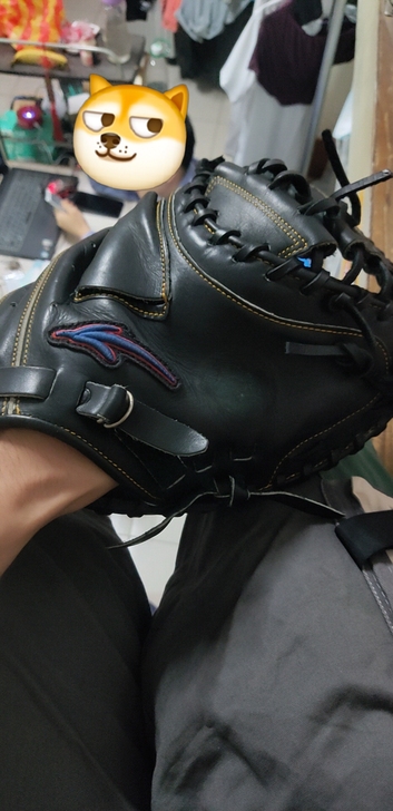 硬式捕手手套 9成新 乾鑫小众品牌