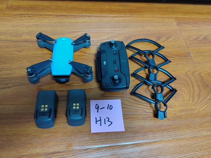 大疆晓双电带遥控