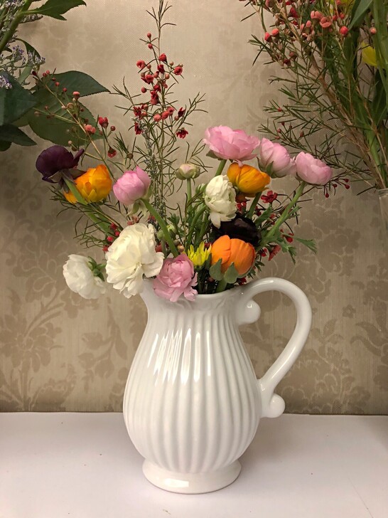 北欧陶瓷花瓶水养干花插花单耳奶壶白色现代简...