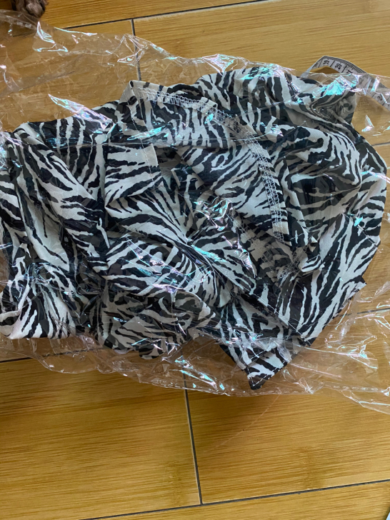 斑马纹衬衫 全新 135斤以内都可以穿 超...