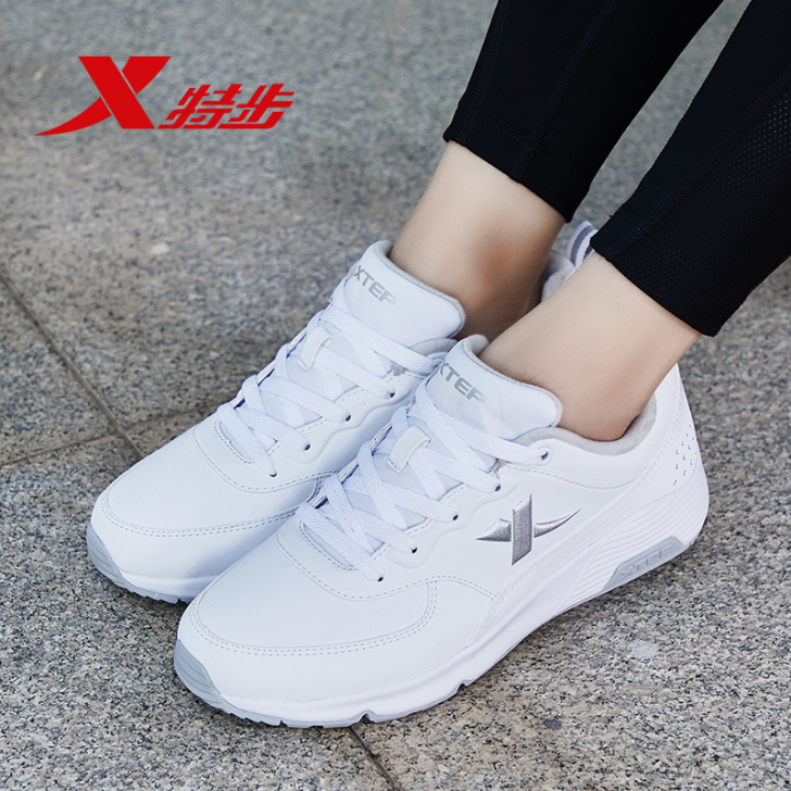 XTEP/特步 跑步鞋