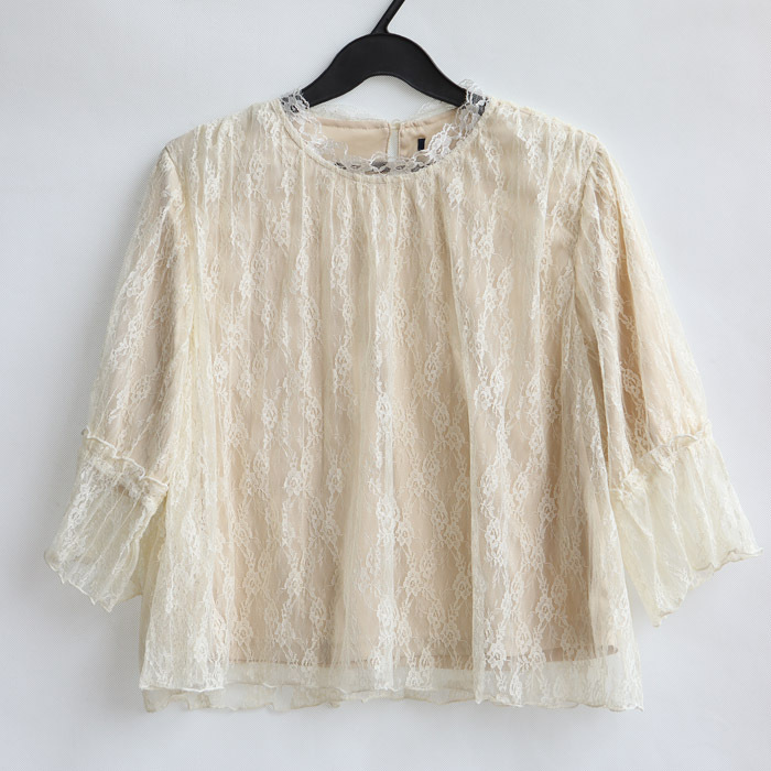 本色 蕾丝衫 中袖 全新 洗过末穿