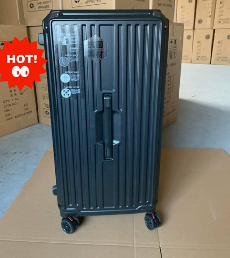 22年爆款运动版32寸5轮拉杆箱出口日本黑...