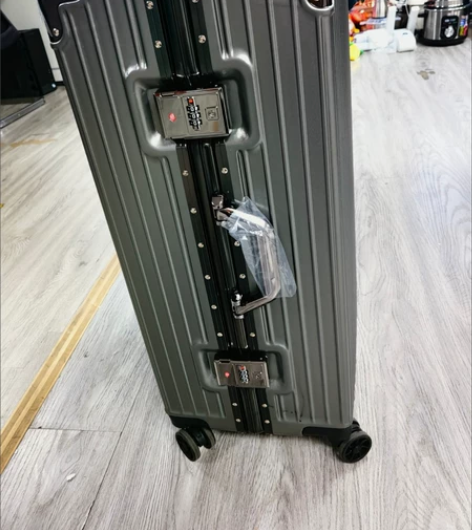 【仓库处理】结实耐用拉杆箱26/28寸铝框...