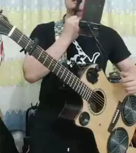 弹唱吉他音响一体机 吉他音响一体机 流浪歌...