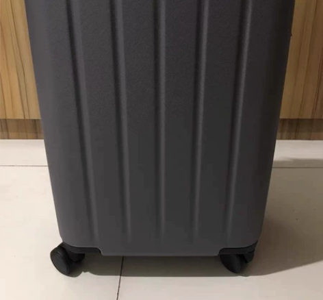 全新!90分行李箱旅行箱20寸拉链万向轮超...