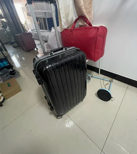 ito正品铝框拉杆箱旅行箱 24寸黑色，八...