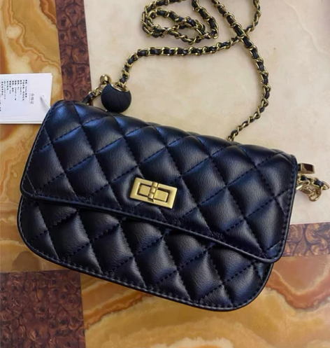 出全新未拆somay家的菱格链条包包 朋友...