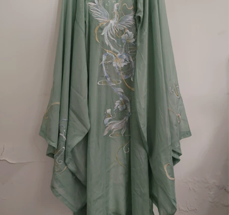 闲置汉服，都没怎么穿过 第一套，如梦霓裳的...