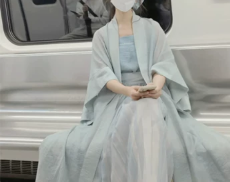 改良上班轻汉服夏季薄款唐制诃子裙超仙气飘逸...