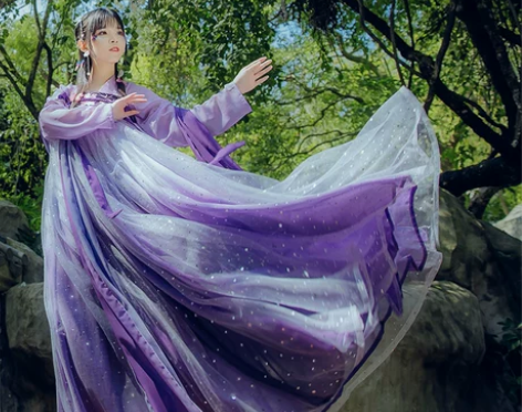 千韵岗 原创汉服 辰莲鱼梦 辰莲鱼梦,两片...