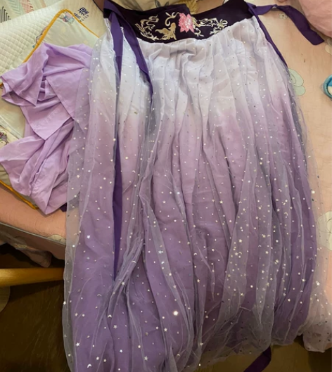 千韵岗原创 ） 内外6米摆 元旦穿的 正品...