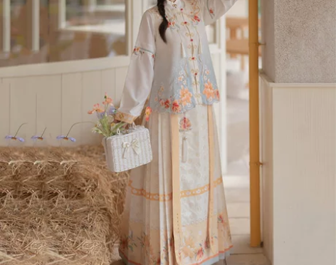 石榴花原创汉服明制圆领比甲弓袋袖马面裙日常...