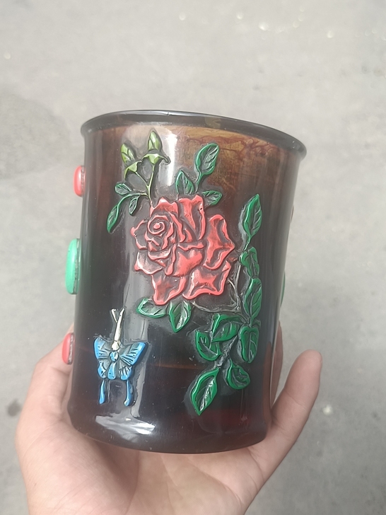 老血丝回流琥珀笔筒,