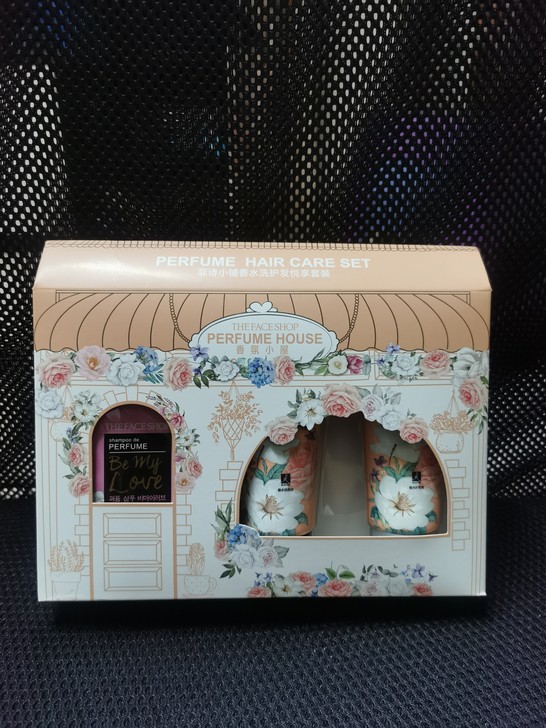 屈臣氏赠品,菲诗小铺香水洗护发悦享套装,具...