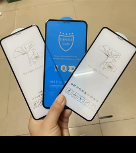 XS MAX 钢化膜，仓库清仓，已经很便宜...