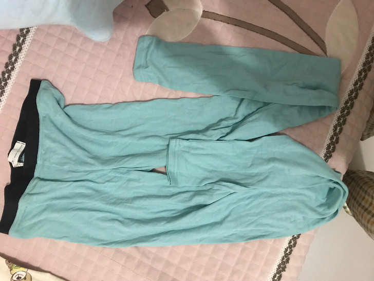 女裤长裤 全新的没穿过适合大孩子或100...
