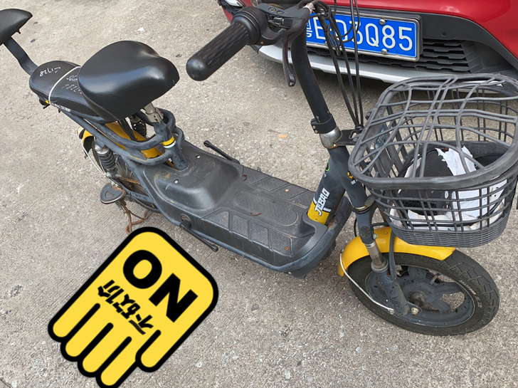电动车，带发票，400块，想中的过来骑走！