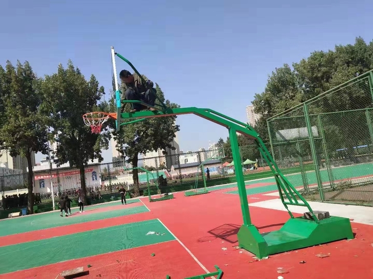 全新室内外篮球架  源头直销  各种款式篮...