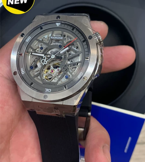 全新钛黑2022新款雷诺双子星手表异彩解构...