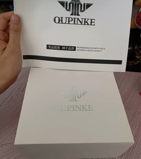 欧品客手表，未拆封，保修卡等都还在，本人不...