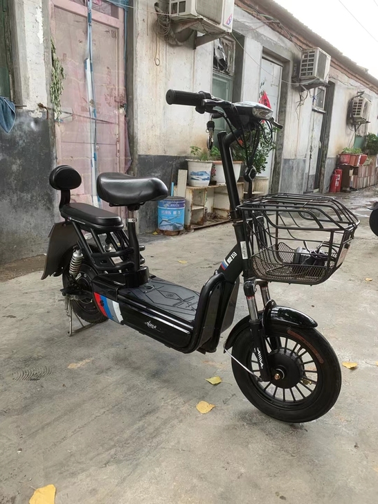 出售各种名牌2手电动车，款式多300多辆车...