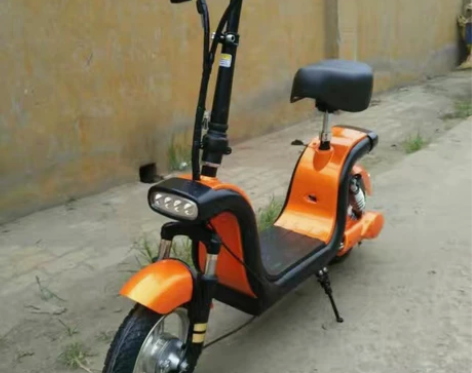 飞鸽品牌。库存小巧玲珑电动车 原价2299...