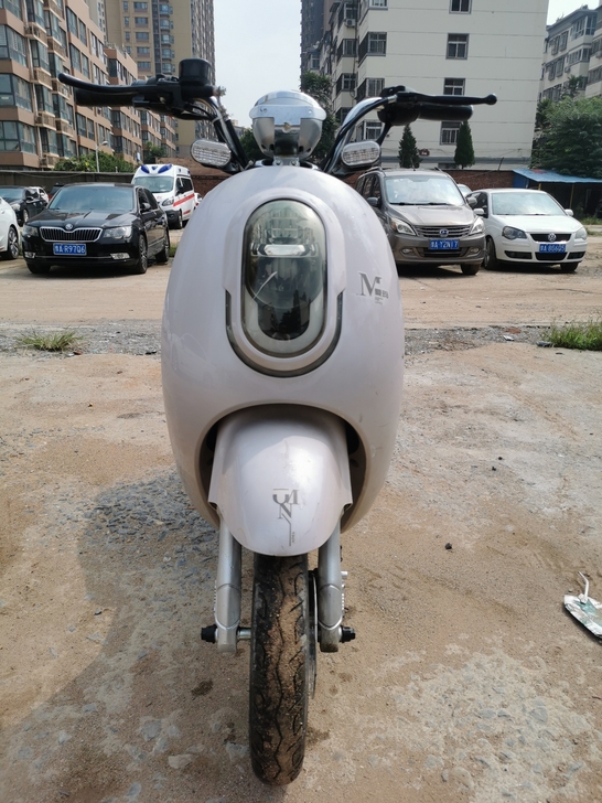 精品爱玛小踏板,整车功能完好!外观保存完整!