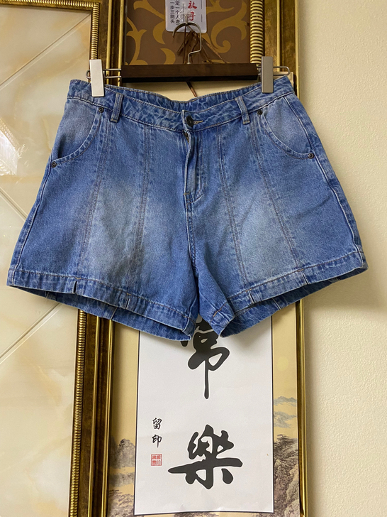 宽松阔腿显瘦a字复古热裤  牛仔短裤  质...