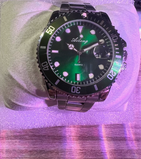 品牌：艾浪 自带闲置，自然磨损划痕，明显。...